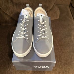 COPY - Ecco Soft Laces Shoes. US Size 9-9.5.